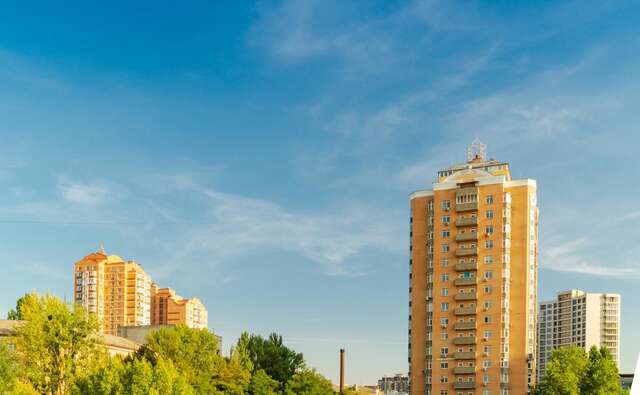 Апартаменты Квартира по улице Федорова 1 Киев-12